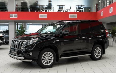 Toyota Land Cruiser Prado 150 рестайлинг 2, 2015 год, 3 490 000 рублей, 1 фотография