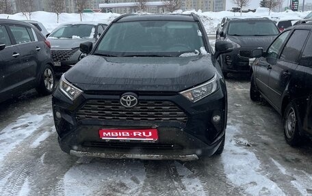 Toyota RAV4, 2019 год, 2 700 000 рублей, 1 фотография