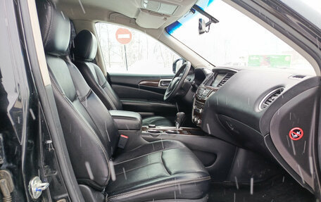 Nissan Pathfinder, 2015 год, 1 900 000 рублей, 13 фотография