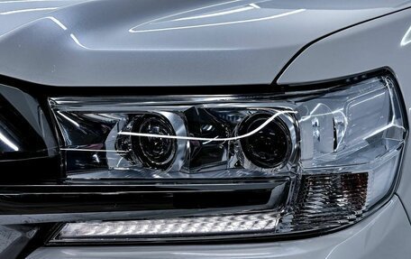 Toyota Land Cruiser 200, 2019 год, 9 550 000 рублей, 7 фотография