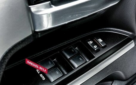 Toyota Land Cruiser 200, 2019 год, 9 550 000 рублей, 11 фотография