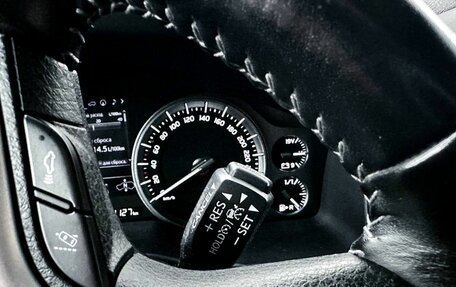 Toyota Land Cruiser 200, 2019 год, 9 550 000 рублей, 17 фотография