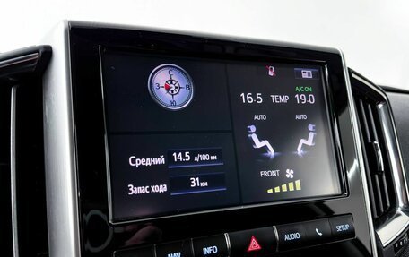 Toyota Land Cruiser 200, 2019 год, 9 550 000 рублей, 20 фотография