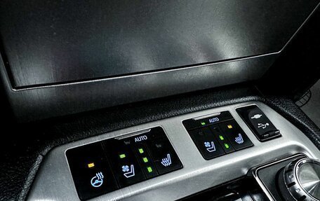 Toyota Land Cruiser 200, 2019 год, 9 550 000 рублей, 25 фотография