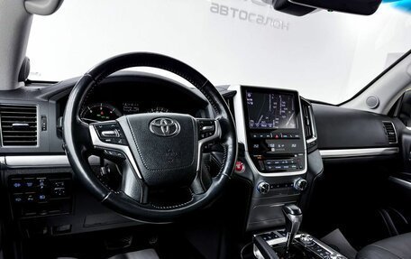 Toyota Land Cruiser 200, 2019 год, 9 550 000 рублей, 30 фотография