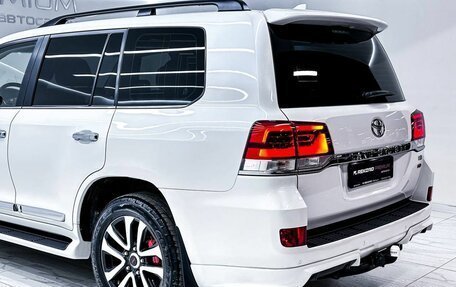 Toyota Land Cruiser 200, 2019 год, 9 550 000 рублей, 34 фотография