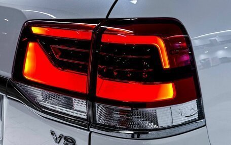 Toyota Land Cruiser 200, 2019 год, 9 550 000 рублей, 38 фотография