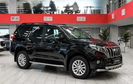 Toyota Land Cruiser Prado 150 рестайлинг 2, 2015 год, 3 490 000 рублей, 3 фотография