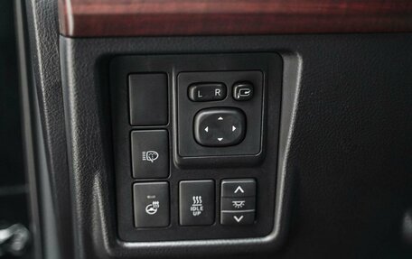 Toyota Land Cruiser Prado 150 рестайлинг 2, 2015 год, 3 490 000 рублей, 9 фотография