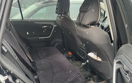 Toyota RAV4, 2019 год, 2 700 000 рублей, 5 фотография