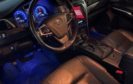 Toyota Camry, 2015 год, 1 850 000 рублей, 6 фотография