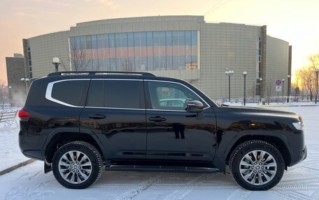 Toyota Land Cruiser, 2022 год, 11 700 000 рублей, 4 фотография