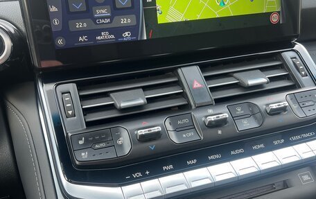 Toyota Land Cruiser, 2022 год, 11 700 000 рублей, 36 фотография