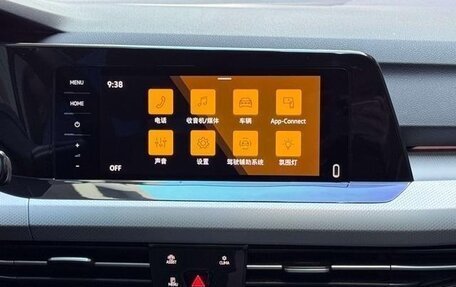 Volkswagen Golf VIII, 2022 год, 1 660 000 рублей, 14 фотография