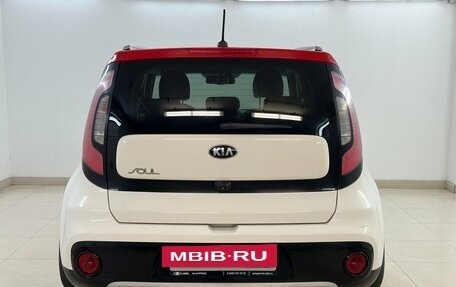 KIA Soul II рестайлинг, 2018 год, 1 570 000 рублей, 3 фотография