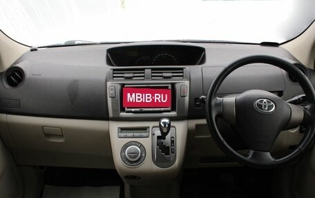 Toyota Passo Sette, 2009 год, 644 000 рублей, 13 фотография