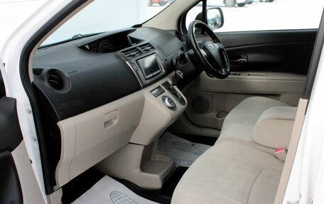 Toyota Passo Sette, 2009 год, 644 000 рублей, 16 фотография