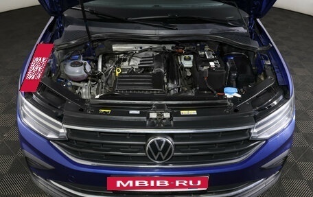 Volkswagen Tiguan II, 2021 год, 2 700 000 рублей, 9 фотография