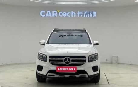 Mercedes-Benz GLB, 2022 год, 2 000 000 рублей, 2 фотография