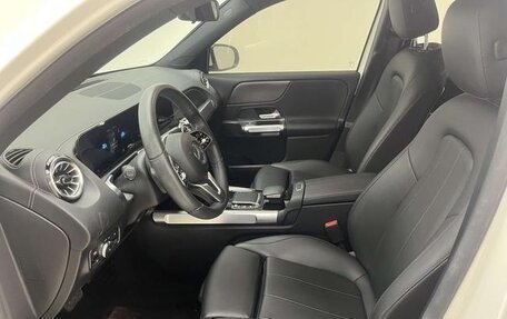 Mercedes-Benz GLB, 2022 год, 2 000 000 рублей, 6 фотография