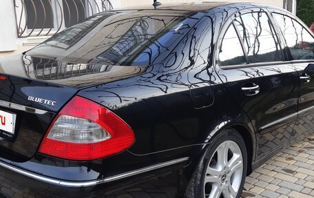 Mercedes-Benz E-Класс, 2008 год, 12 фотография