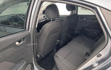 Hyundai Solaris II рестайлинг, 2018 год, 1 350 000 рублей, 18 фотография