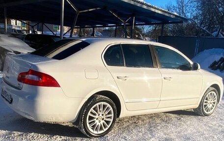 Skoda Superb III рестайлинг, 2013 год, 970 000 рублей, 3 фотография