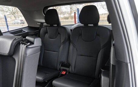 Volvo XC90 II рестайлинг, 2023 год, 5 750 000 рублей, 33 фотография