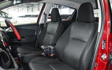 Toyota Vitz, 2019 год, 999 000 рублей, 7 фотография