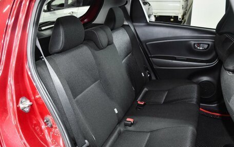 Toyota Vitz, 2019 год, 999 000 рублей, 9 фотография