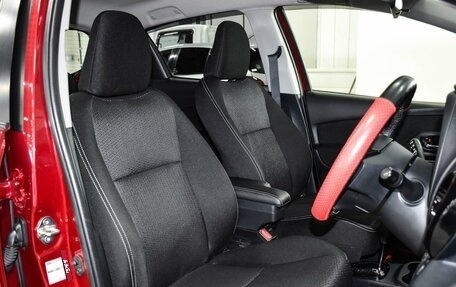 Toyota Vitz, 2019 год, 999 000 рублей, 10 фотография