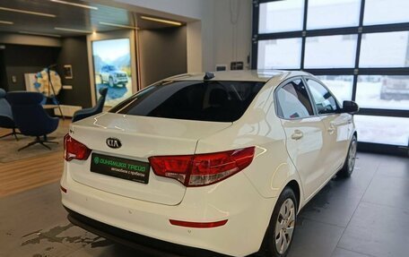 KIA Rio III рестайлинг, 2017 год, 890 000 рублей, 4 фотография