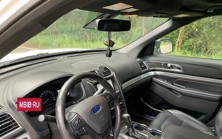 Ford Explorer VI, 2015 год, 2 100 000 рублей, 7 фотография