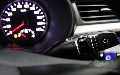 KIA Rio IV, 2018 год, 1 249 000 рублей, 15 фотография