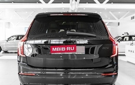 Volvo XC90 II рестайлинг, 2025 год, 12 840 000 рублей, 2 фотография