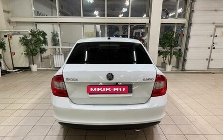 Skoda Rapid I, 2015 год, 850 000 рублей, 4 фотография