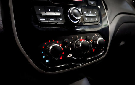 Renault Kaptur I рестайлинг, 2019 год, 960 000 рублей, 27 фотография