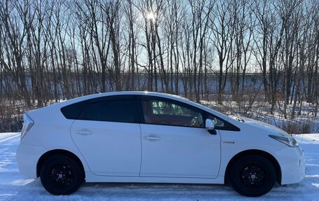 Toyota Prius, 2012 год, 980 000 рублей, 2 фотография