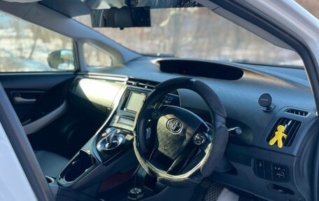 Toyota Prius, 2012 год, 980 000 рублей, 6 фотография