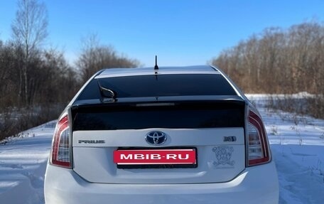 Toyota Prius, 2012 год, 980 000 рублей, 4 фотография