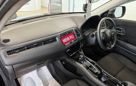 Honda Vezel, 2017 год, 1 749 999 рублей, 13 фотография