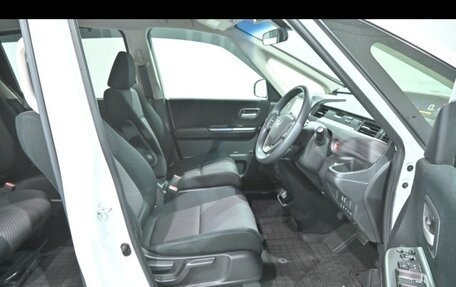 Honda Freed II, 2023 год, 1 680 000 рублей, 6 фотография