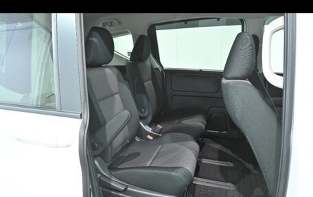 Honda Freed II, 2023 год, 1 680 000 рублей, 7 фотография