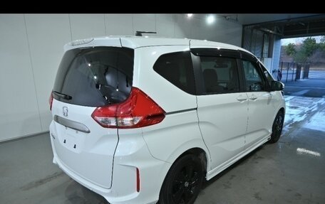 Honda Freed II, 2023 год, 1 680 000 рублей, 3 фотография