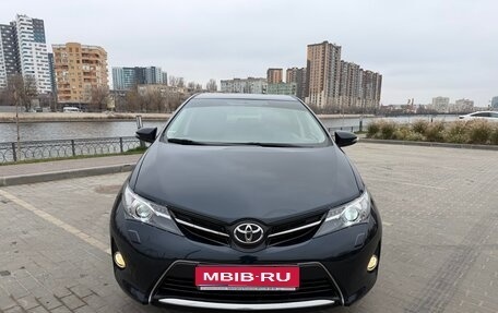 Toyota Auris II, 2013 год, 1 398 000 рублей, 1 фотография