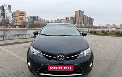 Toyota Auris II, 2013 год, 1 398 000 рублей, 1 фотография