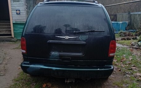 Plymouth Voyager III, 1999 год, 110 000 рублей, 1 фотография