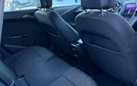 Opel Astra J, 2013 год, 675 000 рублей, 11 фотография