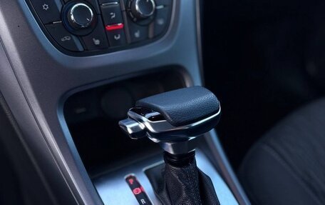 Opel Astra J, 2013 год, 675 000 рублей, 18 фотография