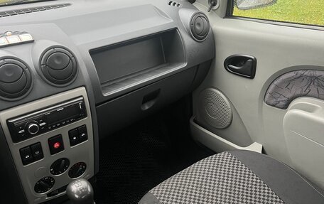 Renault Logan I, 2006 год, 265 000 рублей, 21 фотография